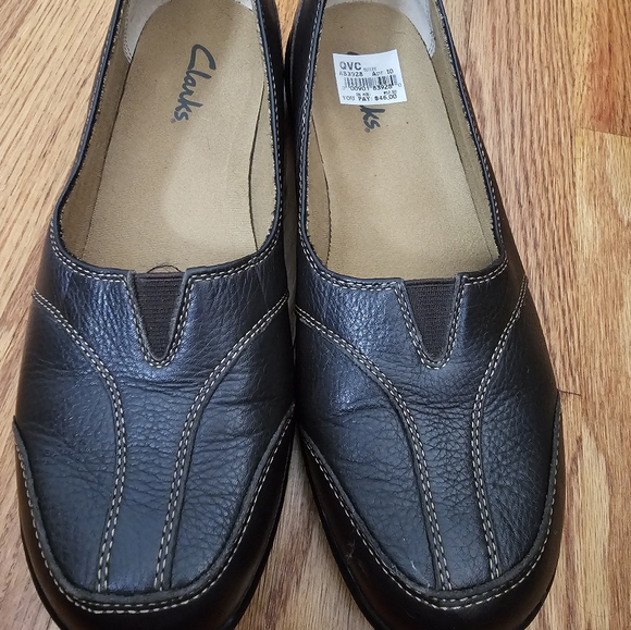 Clarks - Picture 3 of 5